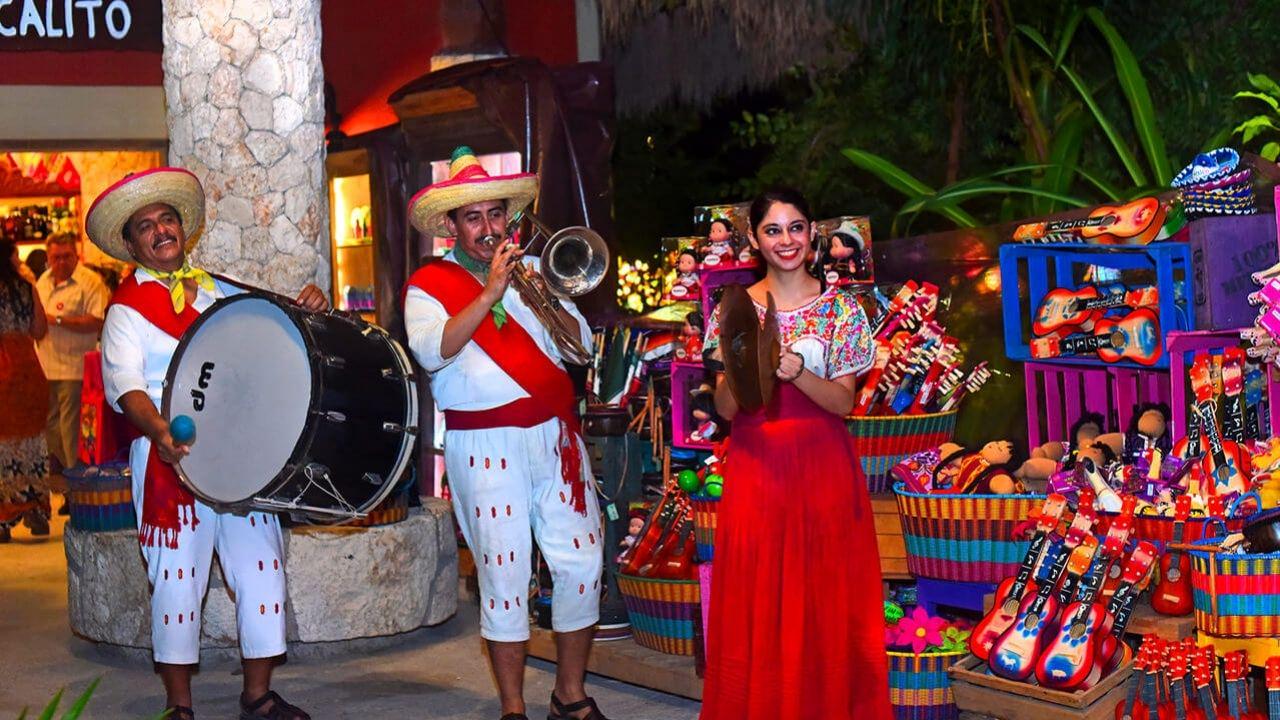 Xoximilco in Cancun - Photo 4