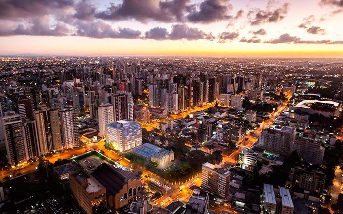 Curitiba at night - Photo 3