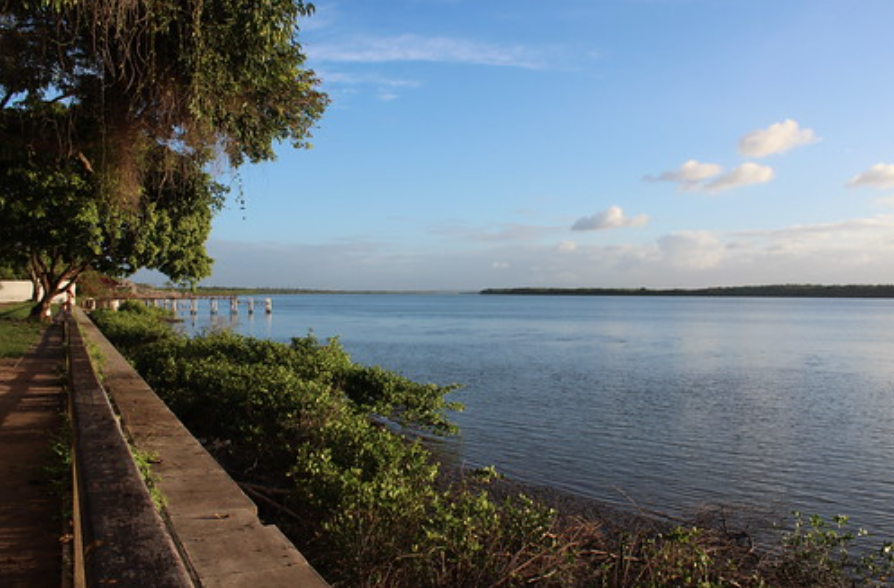 Litoral Norte com entardecer na praia fluvial do Jacaré - Photo 4