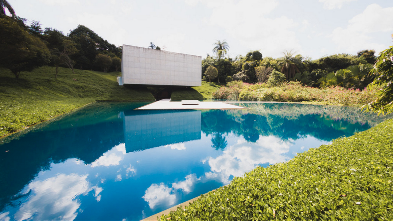 Tour to the Inhotim Institute - Photo 2