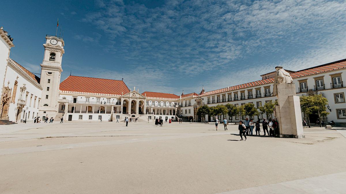 Coimbra - Walking Tour em Português com Local Friend - Photo 3