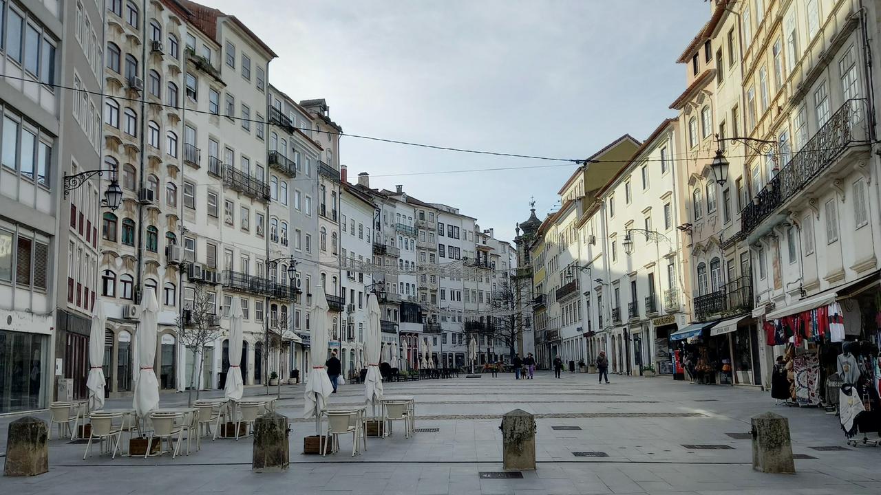 Coimbra - Walking Tour em Português com Local Friend - Photo 4