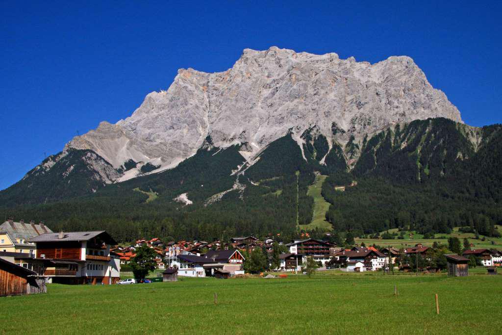 Zugspitze, the summit of Germany - Photo 4