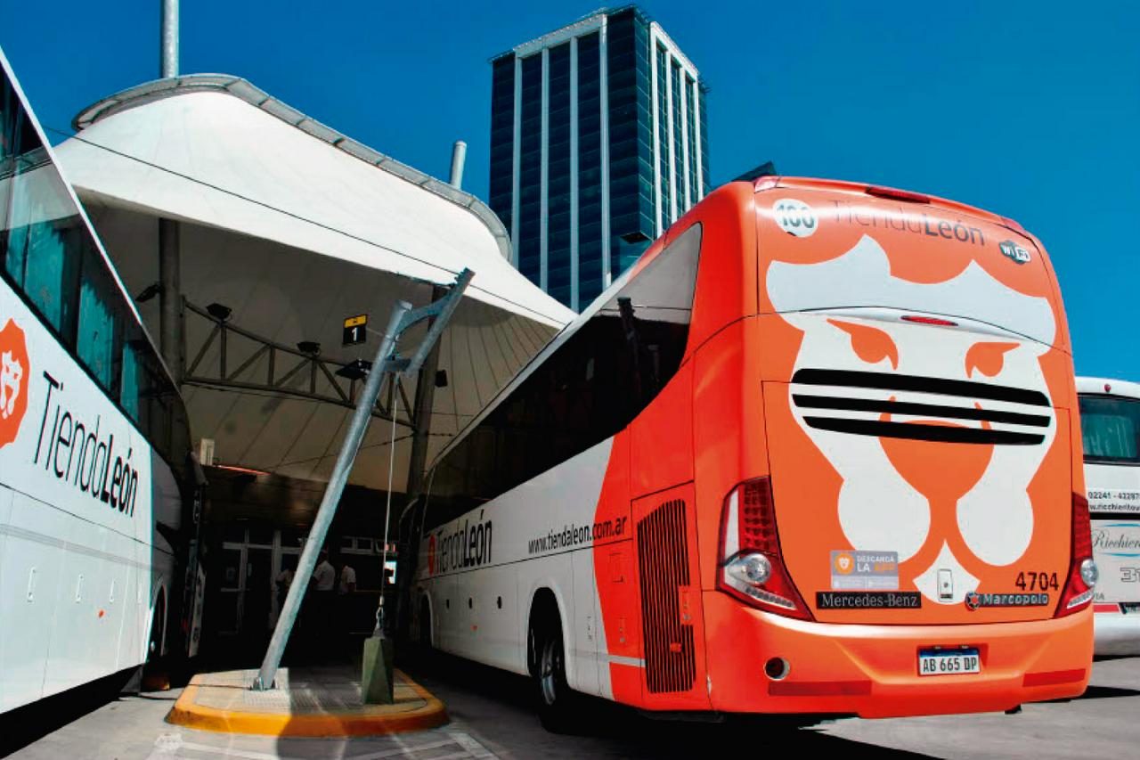 Shared transfer from Aeroparque to Buenos Aires (Pellegrini terminal) - Photo 2