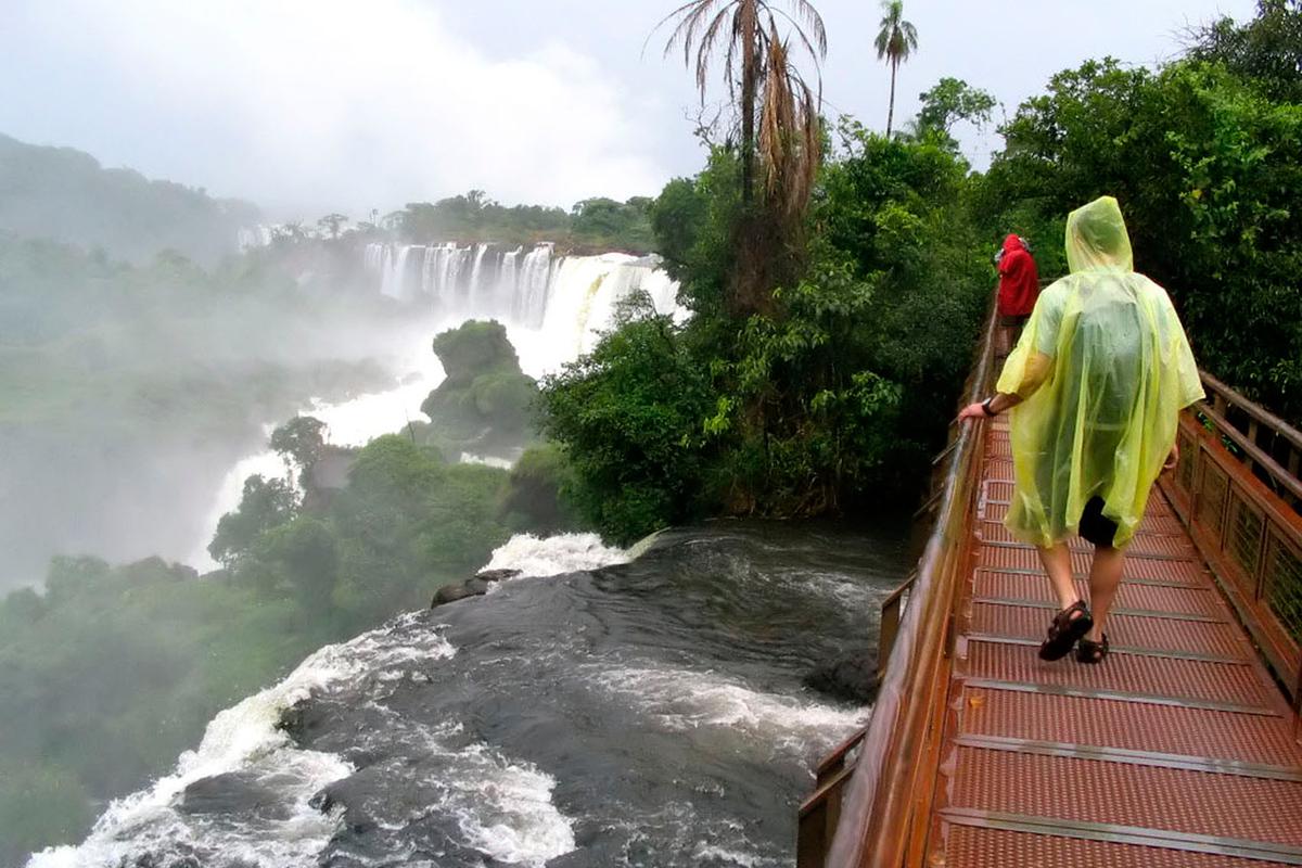 Iguazu: Argentine Falls with Great Adventure and Brazilian Falls with transfers - Photo 9