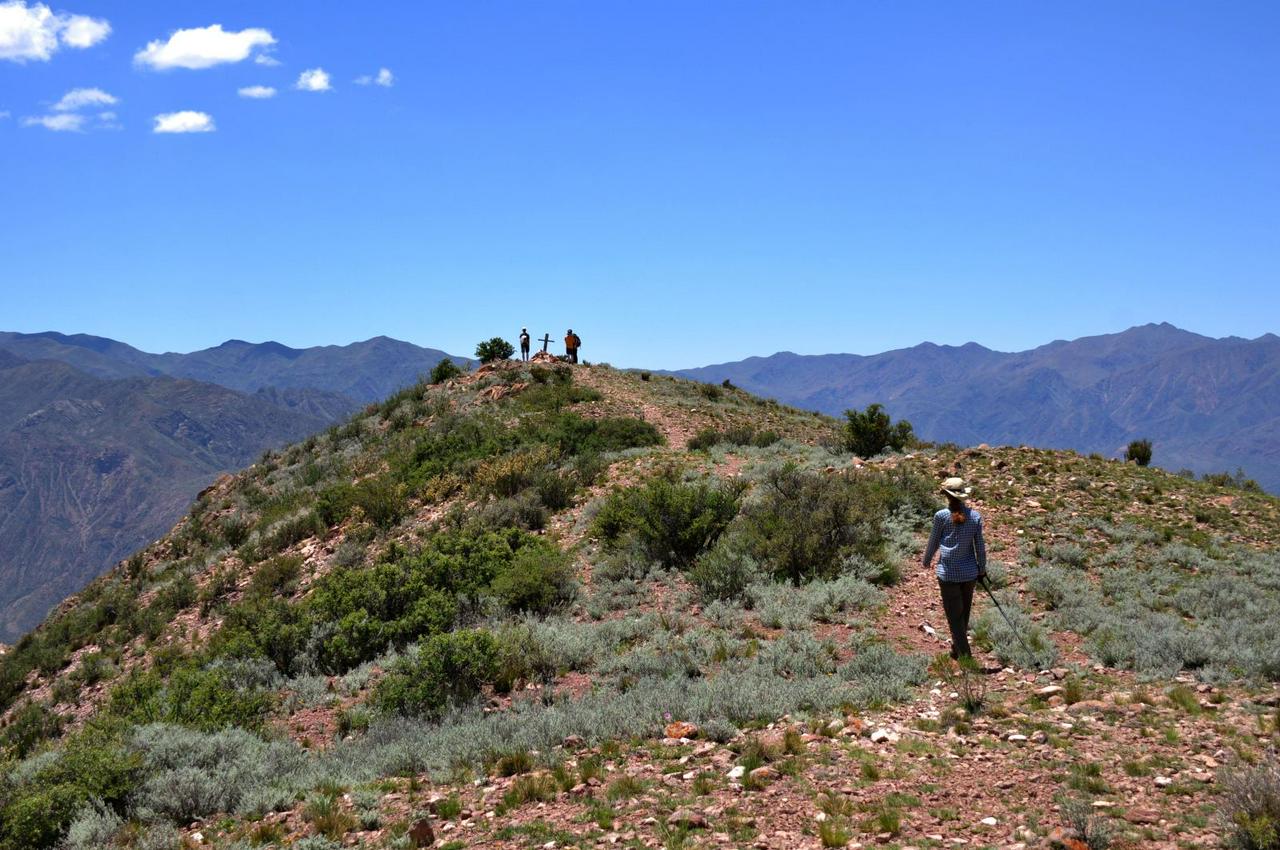 Aventura nas alturas: Trekking ao Cerro Cabras em Potrerillos - Photo 4