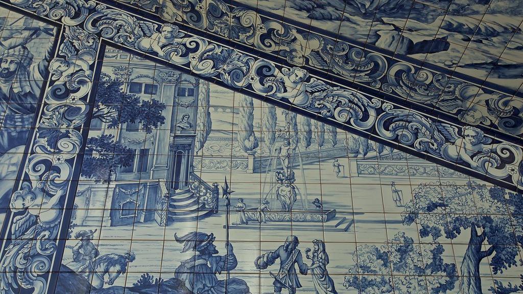 Stories in Blue: Discover Porto through its tiles, an art that tells stories - Photo 7