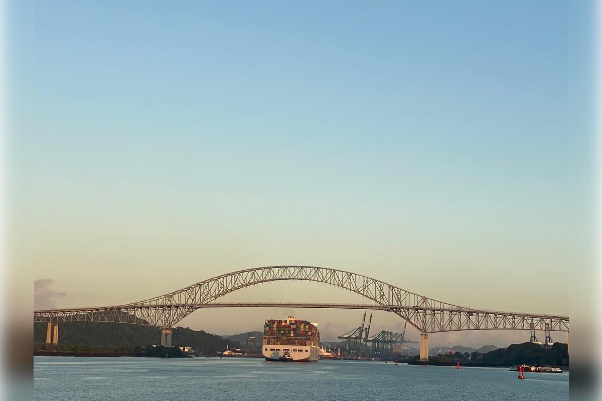Panama Canal Partial Transit from Panama City Panama City Hotels - Photo 8