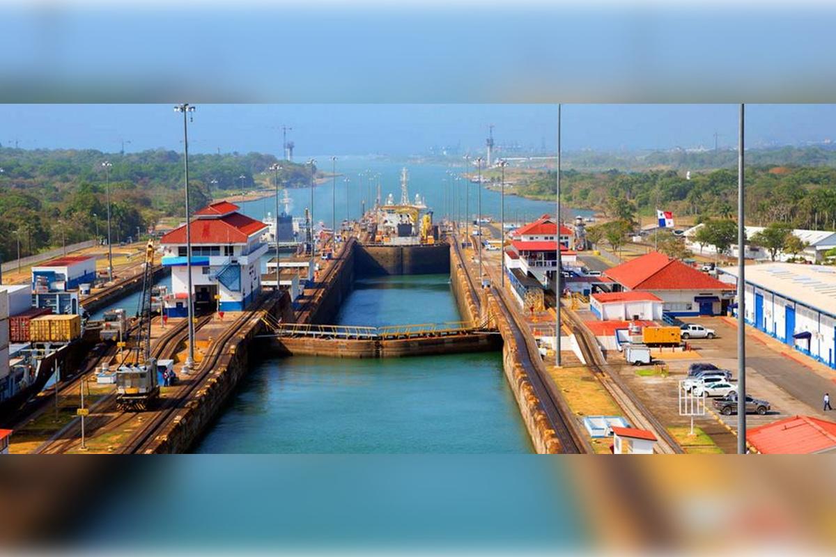 Panama Canal Partial Transit from Panama City Panama City Hotels - Photo 10