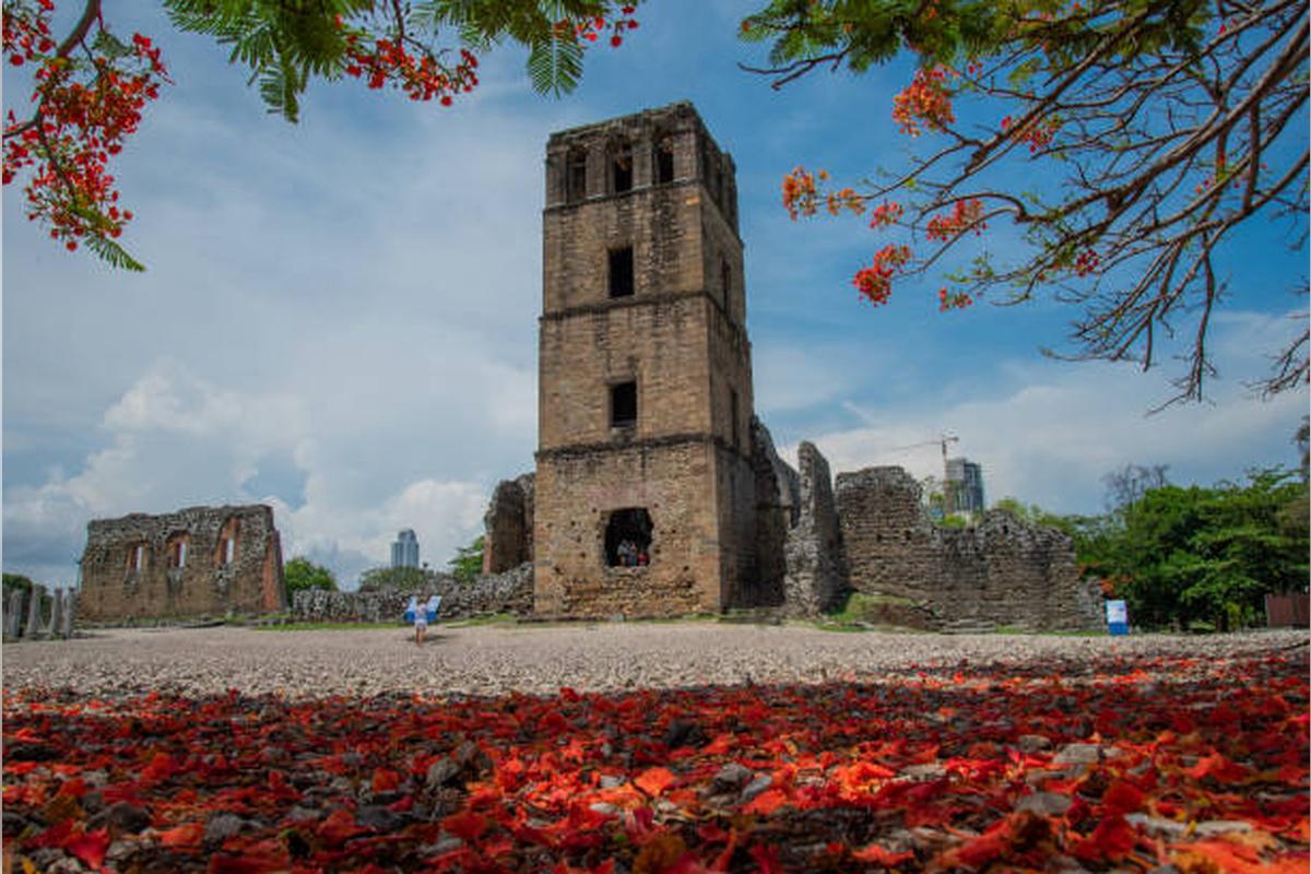 Half-day visit to Casco Antiguo, the Ruins of Panama Viejo and Amador - Photo 14