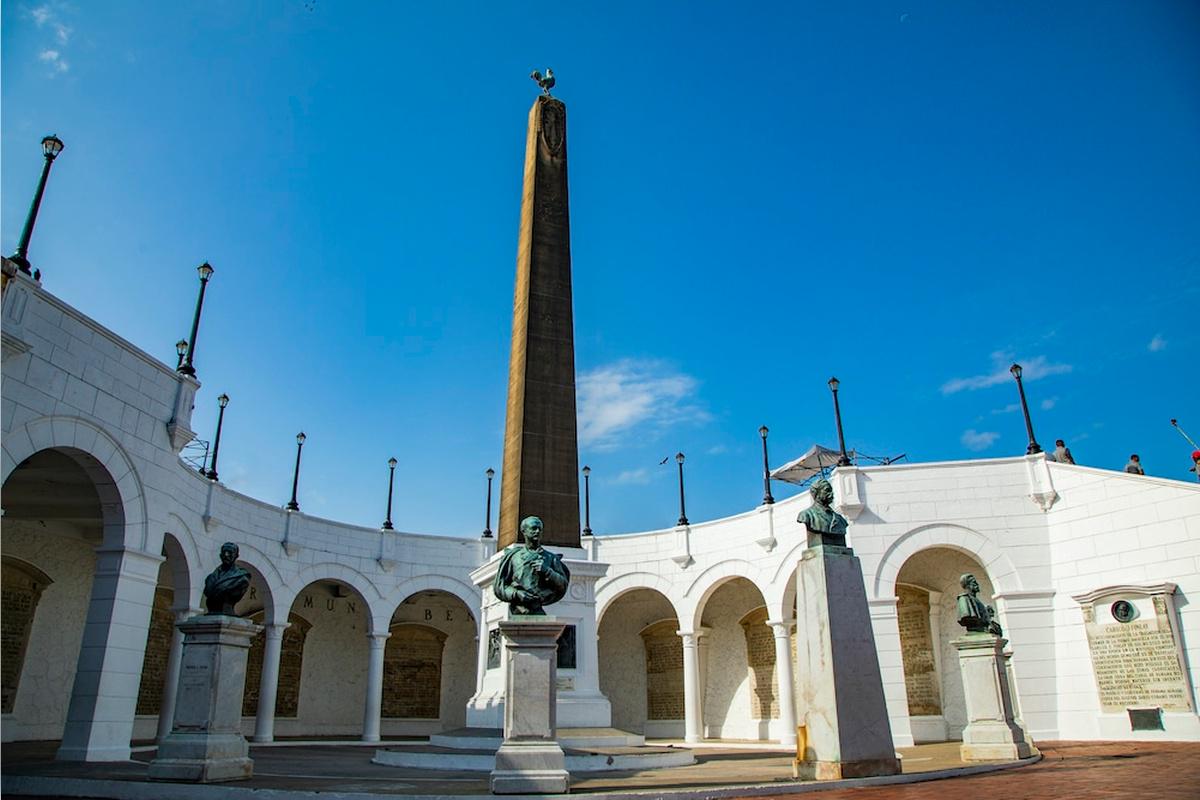 Canal and city day trip - Photo 11