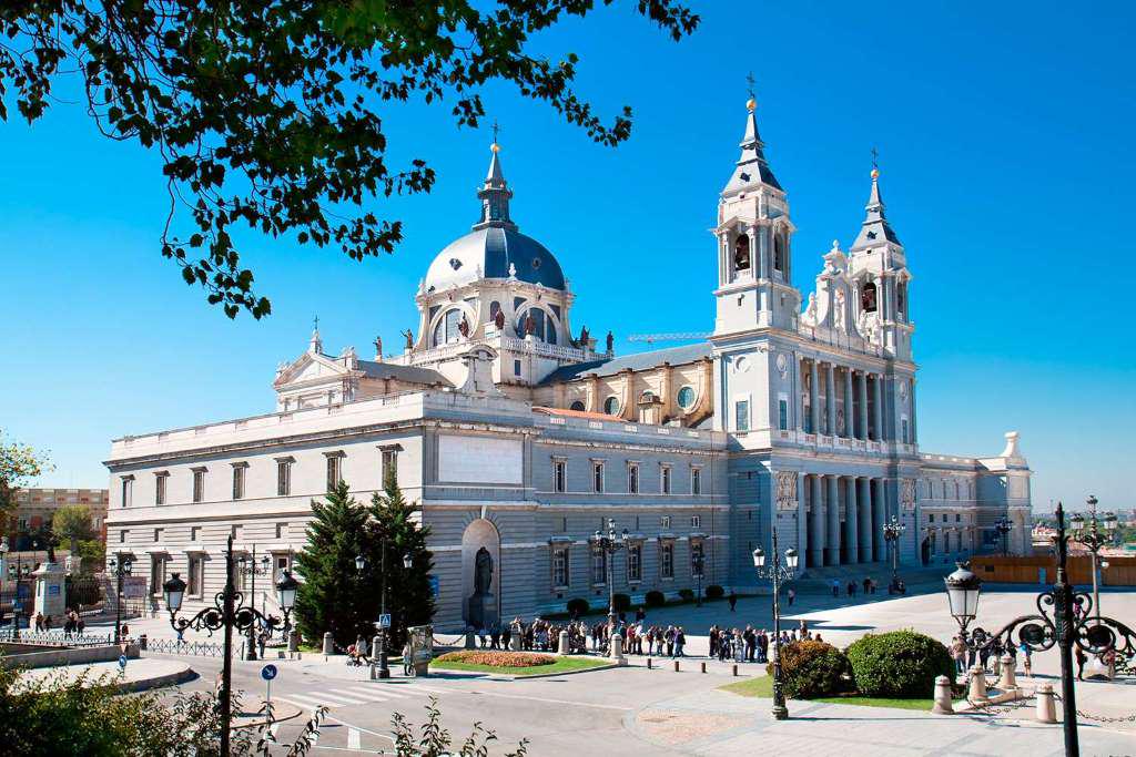 Madrid City Tour with Fast Track Access to the Prado Museum - Photo 5