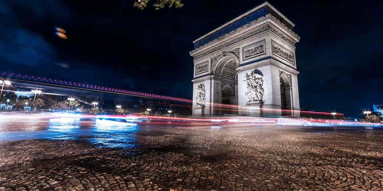 Paris night lights from an open-top bus - Photo 13
