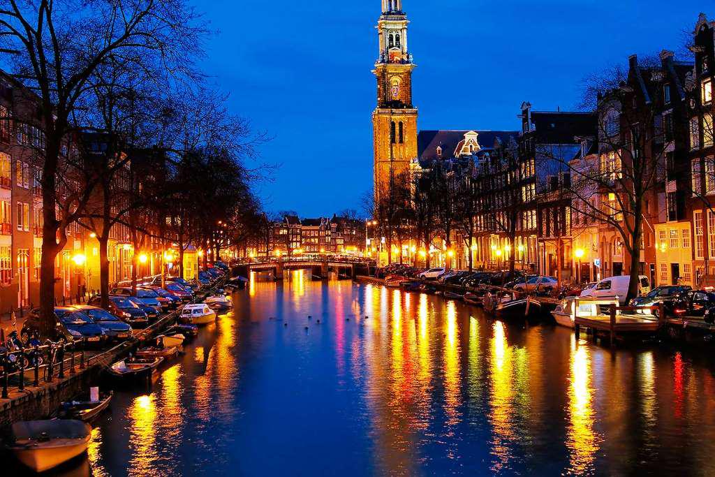 Amsterdam Canal Cruise with Cheese and Wine Tasting - Photo 13