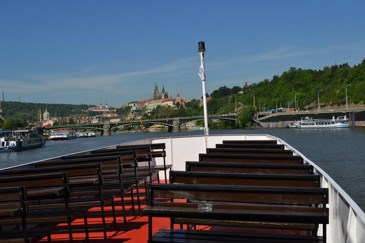 Prague Dinner Cruise - Admission Only - Photo 11