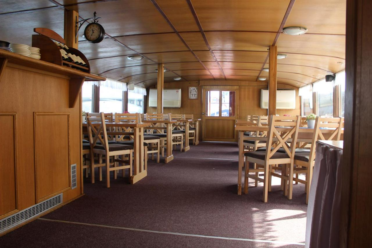 Prague Dinner Cruise - Admission Only - Photo 14