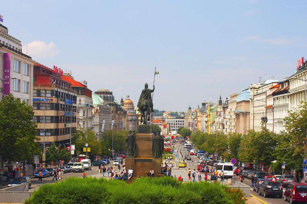 Prague City Tour with Vltava River Cruise - Photo 4