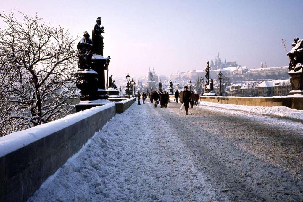 Experience Prague Nightlife - Photo 7