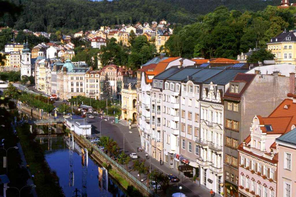 Karlovy Vary and Carlsbad Spa Tour with Lunch - Photo 7