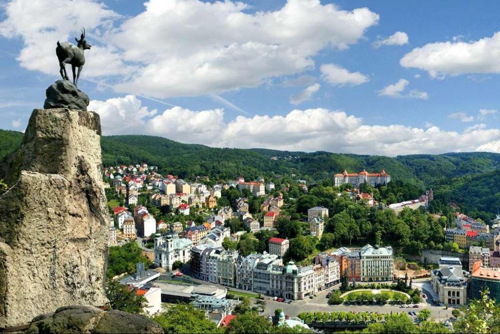 Karlovy Vary and Carlsbad Spa Tour with Lunch - Photo 10