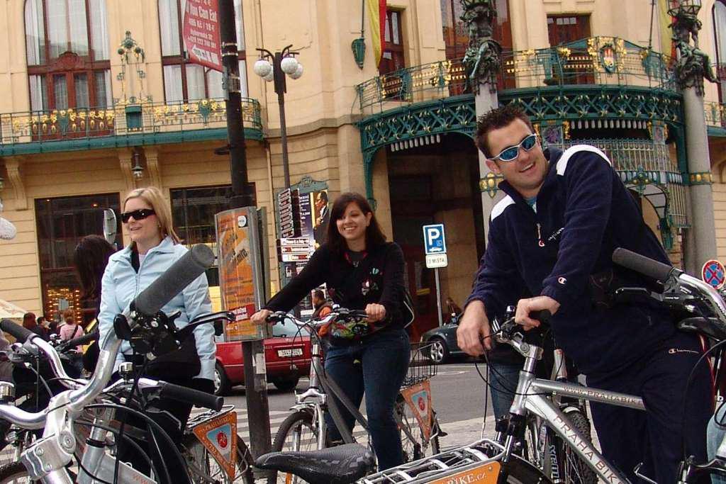 Prague Tour on Classic Bikes - Photo 4