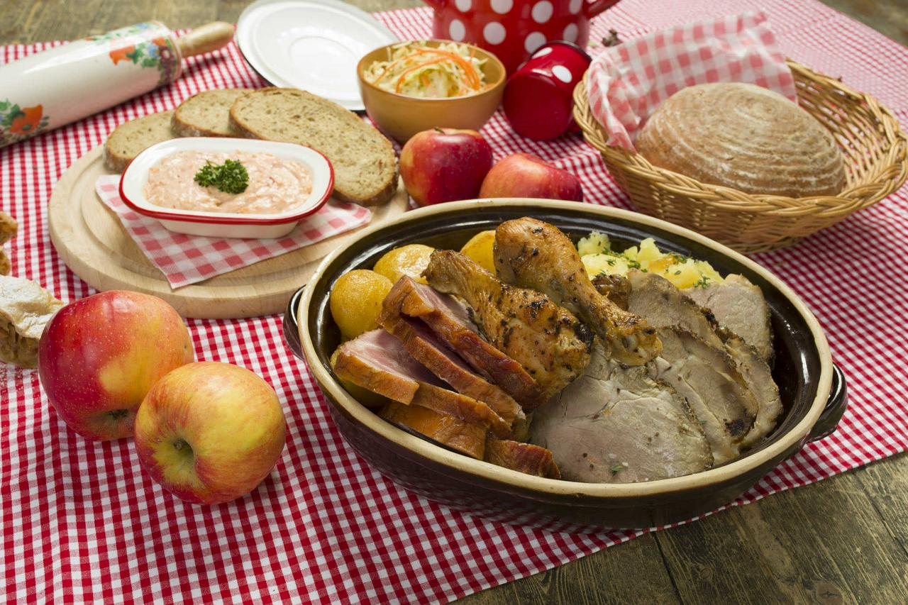 Folklore Festival with Dinner - Photo 8