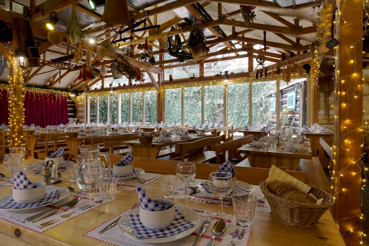Folklore Festival with Dinner - Photo 11