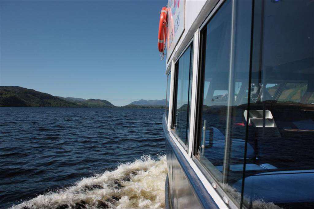 Loch Ness and the Scottish Mountains - Photo 4