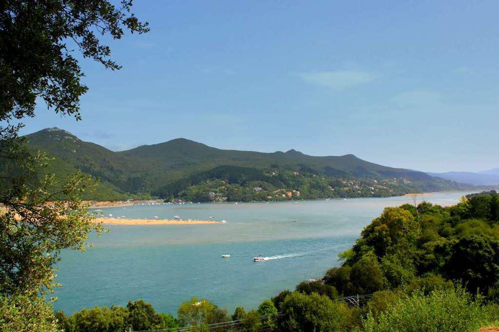 Costa Basca - Biosfera Urdaibai, Bermeo e Gernika - Photo 2