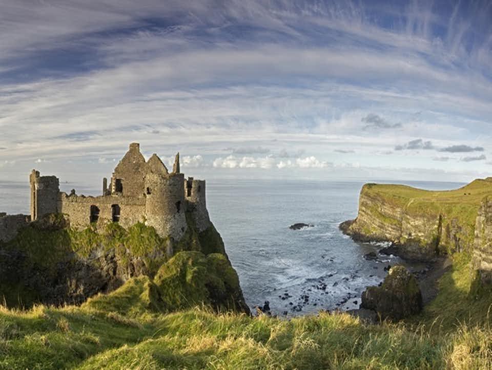 Day Tour: Dark Hedges, Giants Causeway and Belfast City - Photo 9