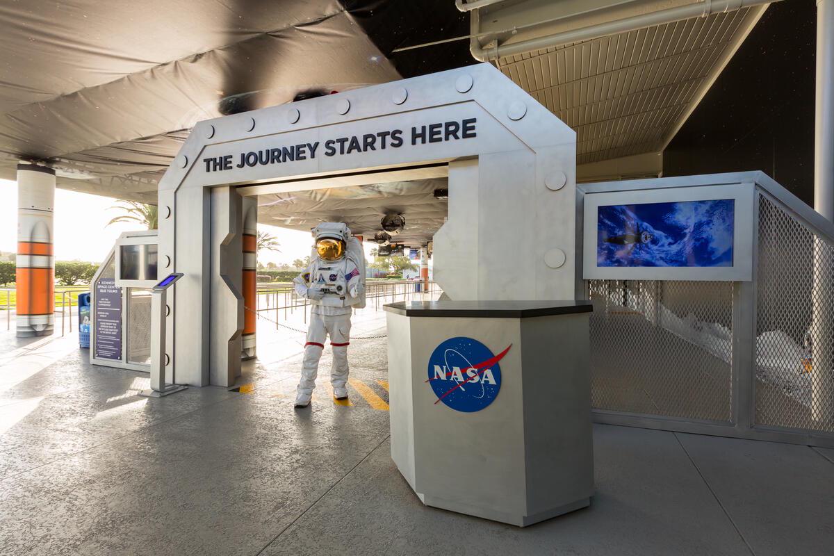 Kennedy Space Center Tour - An Out-of-This-World Experience - Photo 6