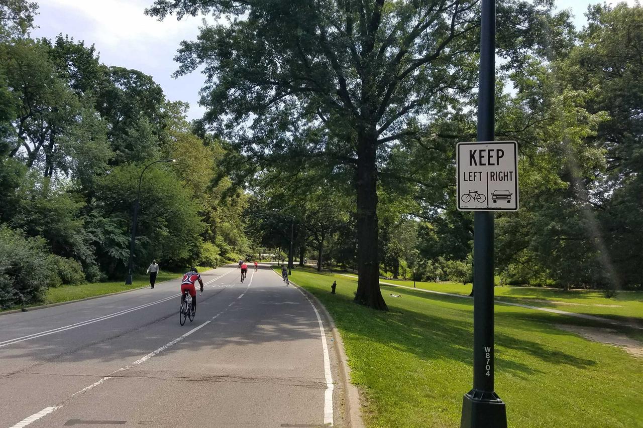 Electric bike rentals in Central Park - Photo 5