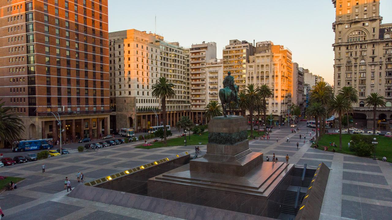 Complete city tour of Montevideo for passengers arriving by cruise ship - Photo 2