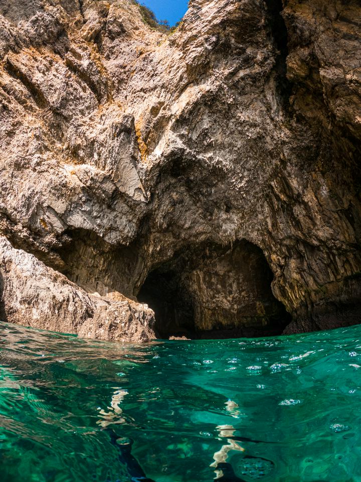 Discover the Island of Capri and the Blue Grotto - Photo 4