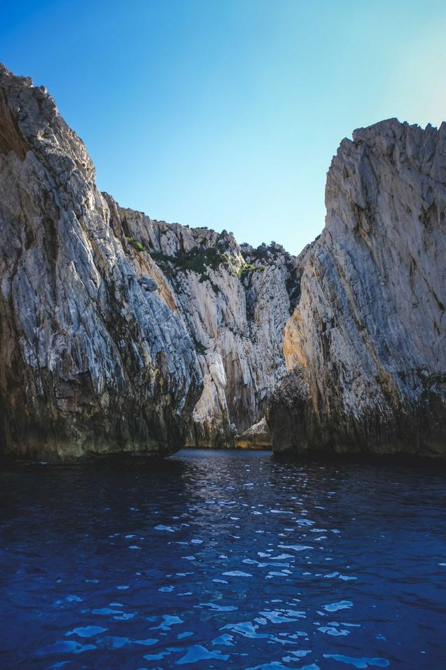 Discover the Island of Capri and the Blue Grotto - Photo 5