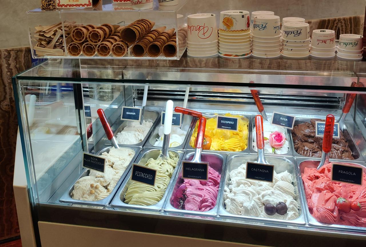 Delicious Street Food Tour in the Heart of Florence with Skip the Line AllAntico Vinaio - Photo 4