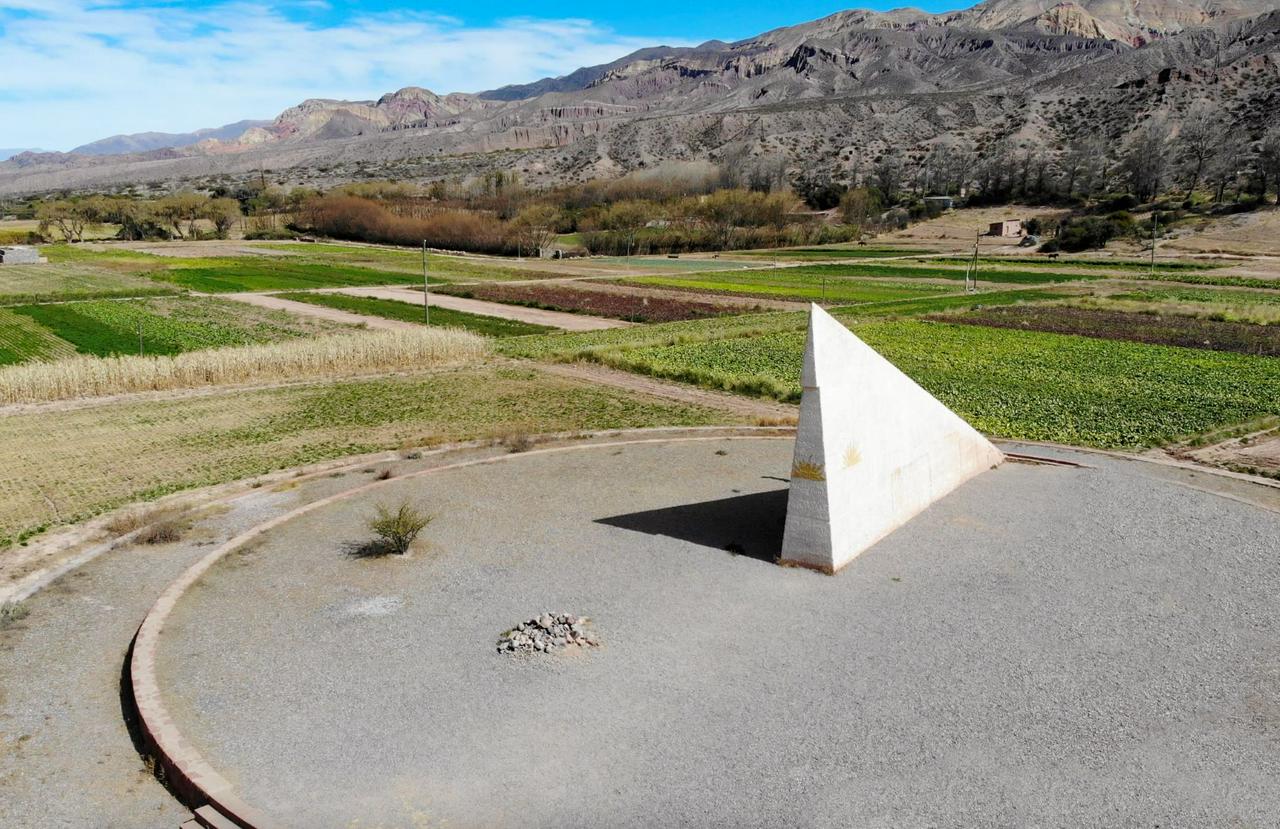 Iruya por Humahuaca de Jujuy - Photo 15