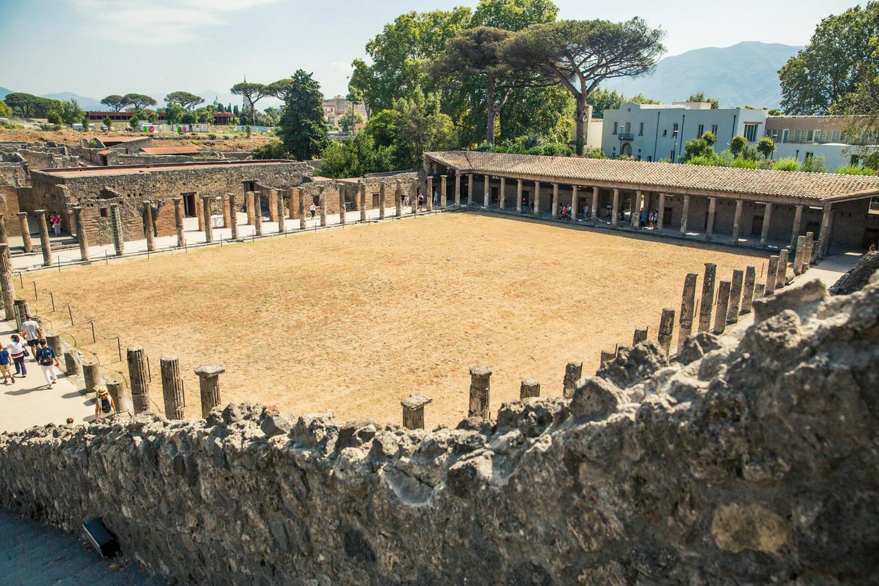 Excursão a pé guiada pelas ruínas de Pompéia saindo de Sorrento - Photo 4
