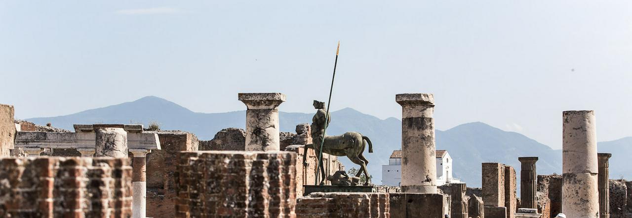 Excursão a pé guiada pelas ruínas de Pompéia saindo de Sorrento - Photo 9