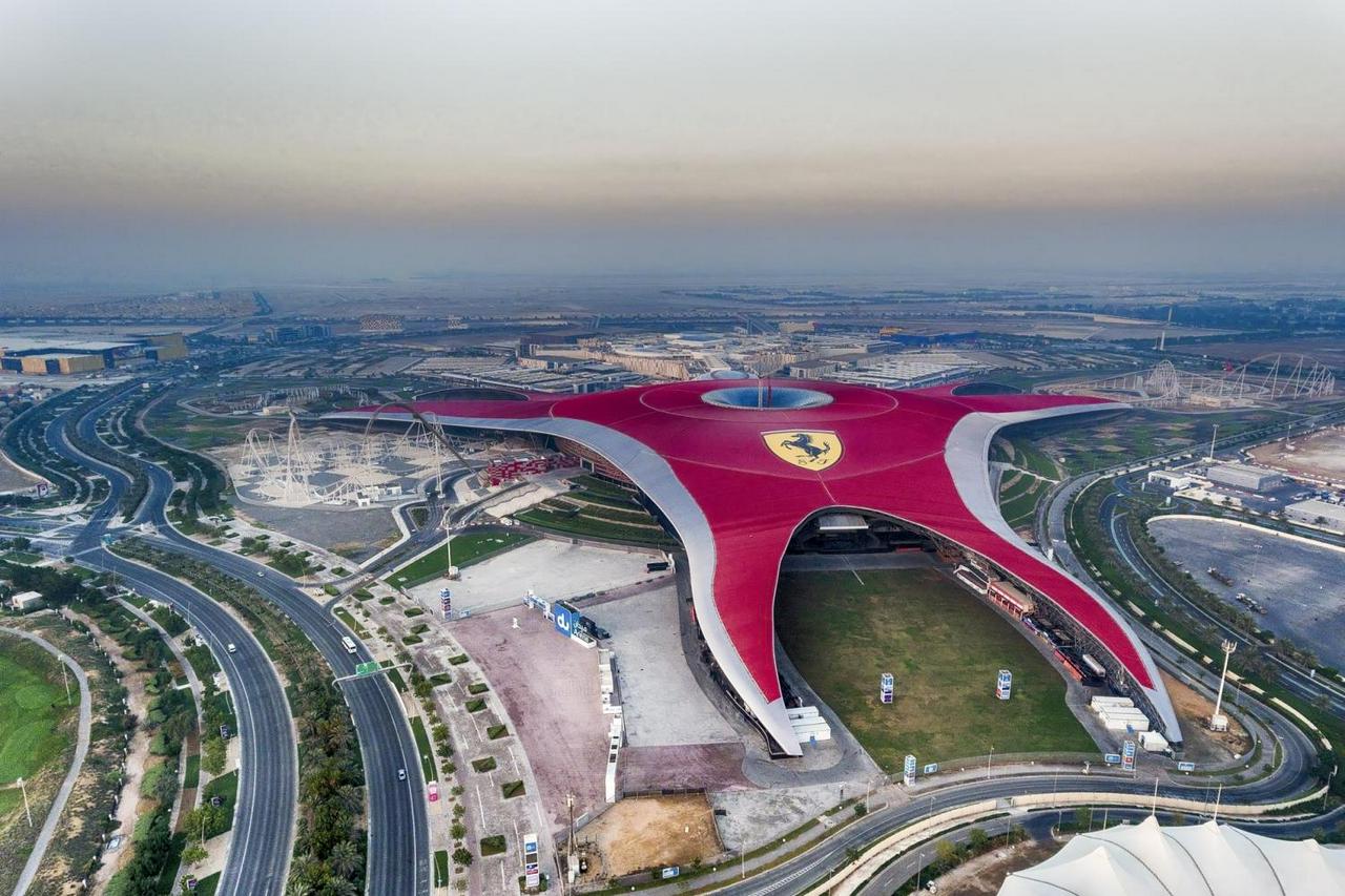 Tour de Abu Dhabi com Ferrari World - Photo 10