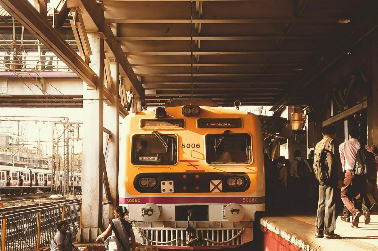 Half Day Morning Damnoen Saduak and Maeklong Train Market - Photo 3