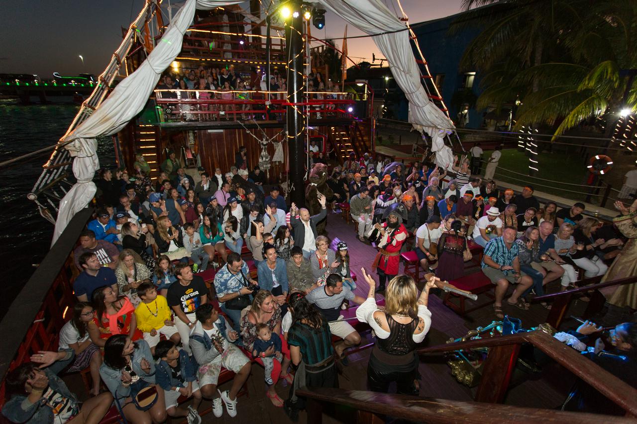Jolly Roger - Pirate Dinner and Show - Photo 5