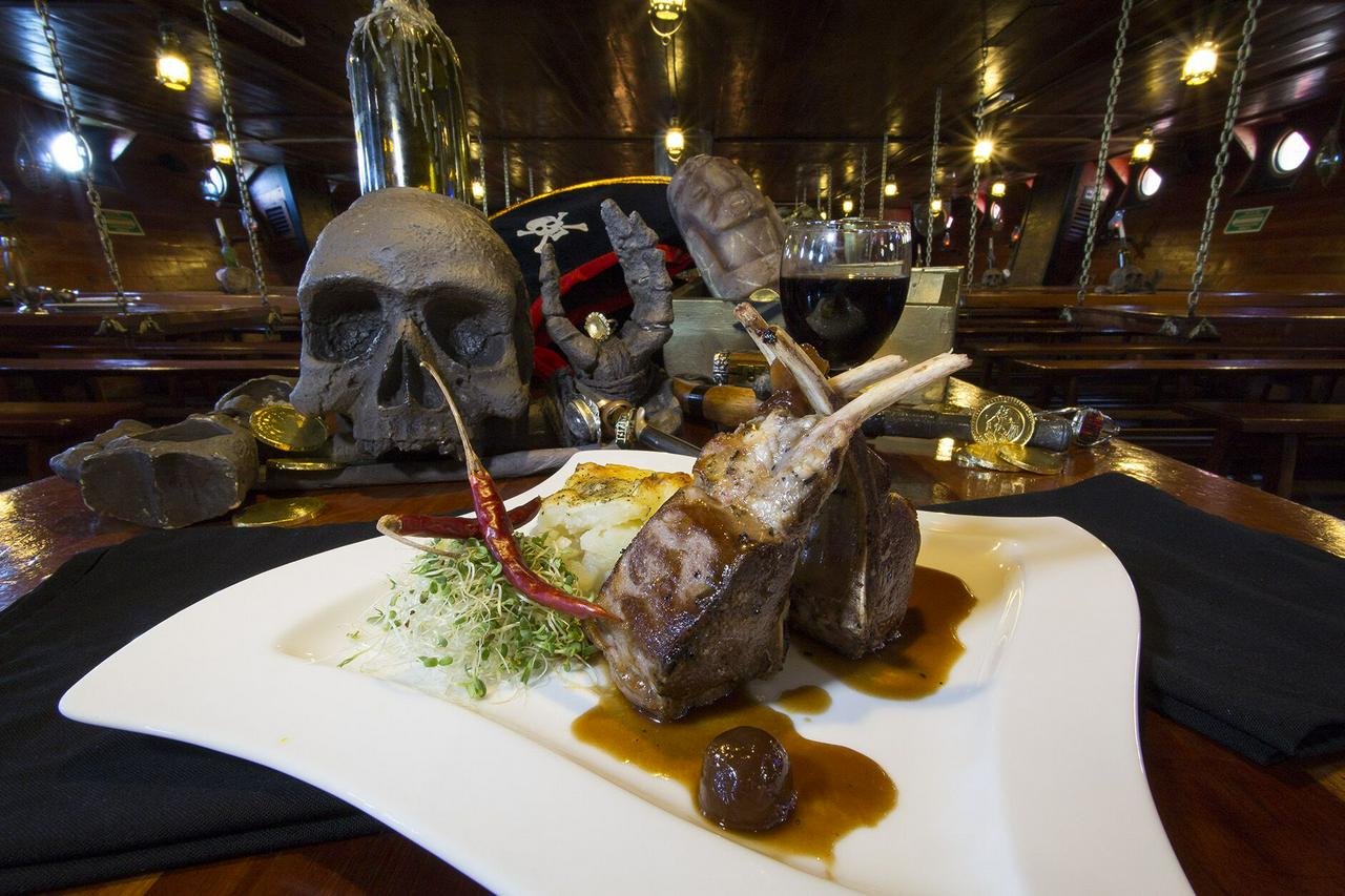 Jolly Roger - Pirate Dinner and Show - Photo 11
