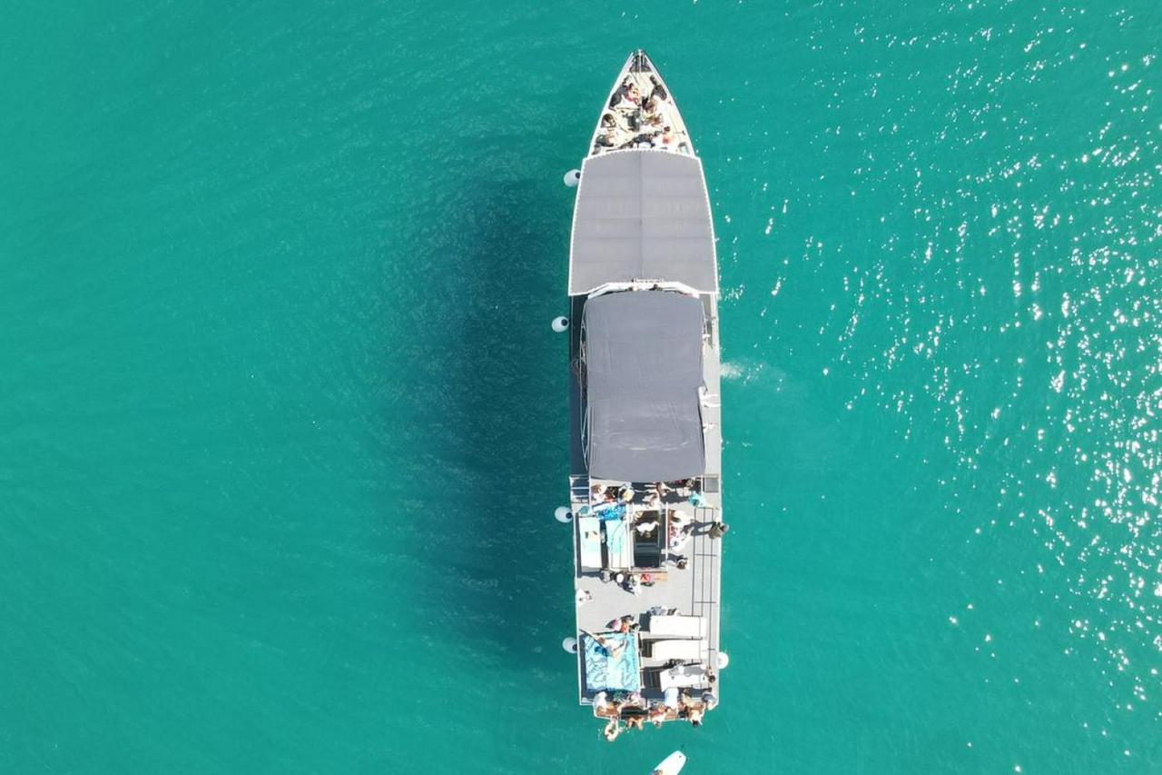 Lagoa Azul, naufrágio e cruzeiro Solta com almoço e bebidas ilimitados saindo de Split - Photo 2