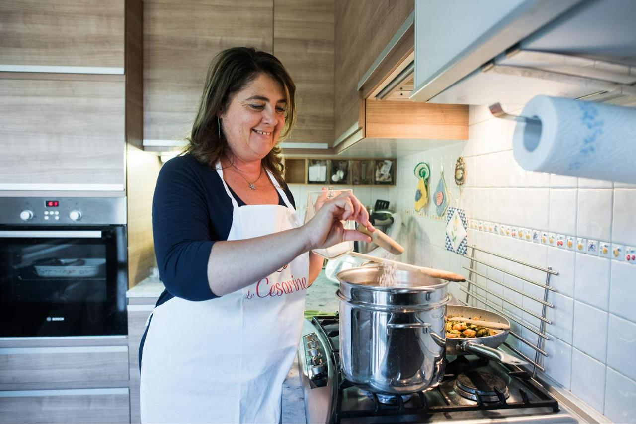 Almoço com família italiana com demonstração de culinária e vinhos incluídos em Veneza - Photo 3