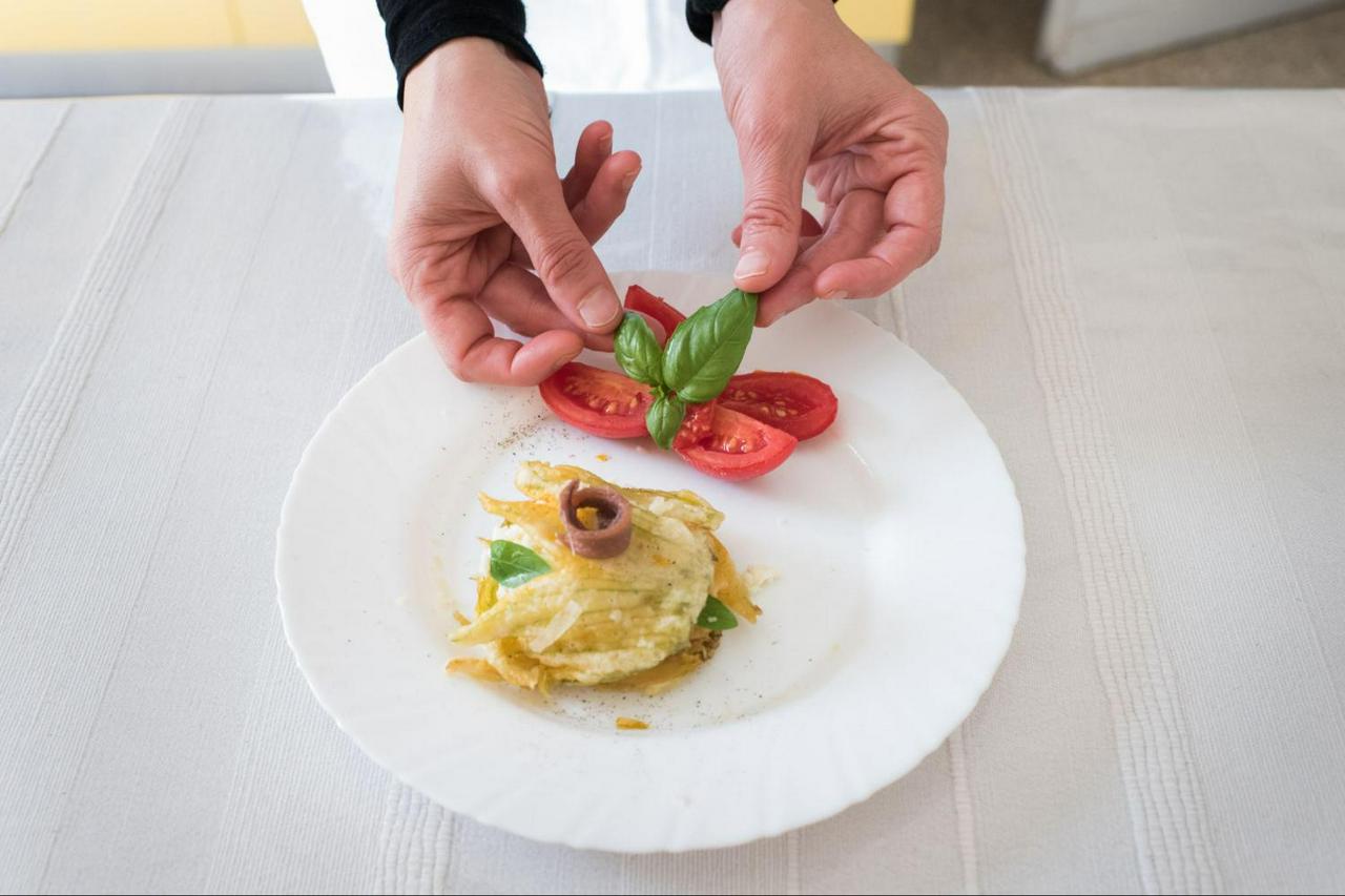 Lunch with an Italian family with cooking demonstration and wines included in Lucca - Photo 7