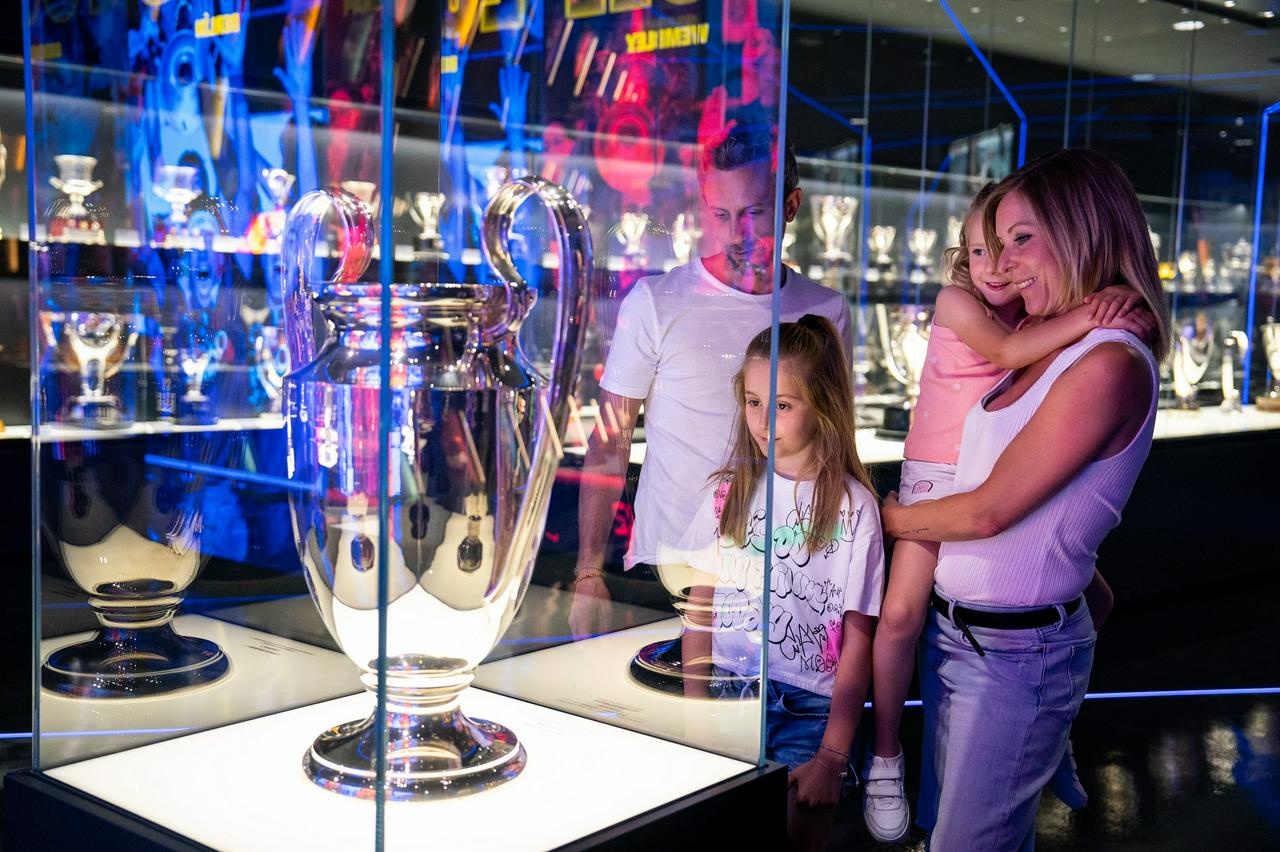 Sin colas - Visita inmersiva para aficionados del FC Barcelona - Photo 17