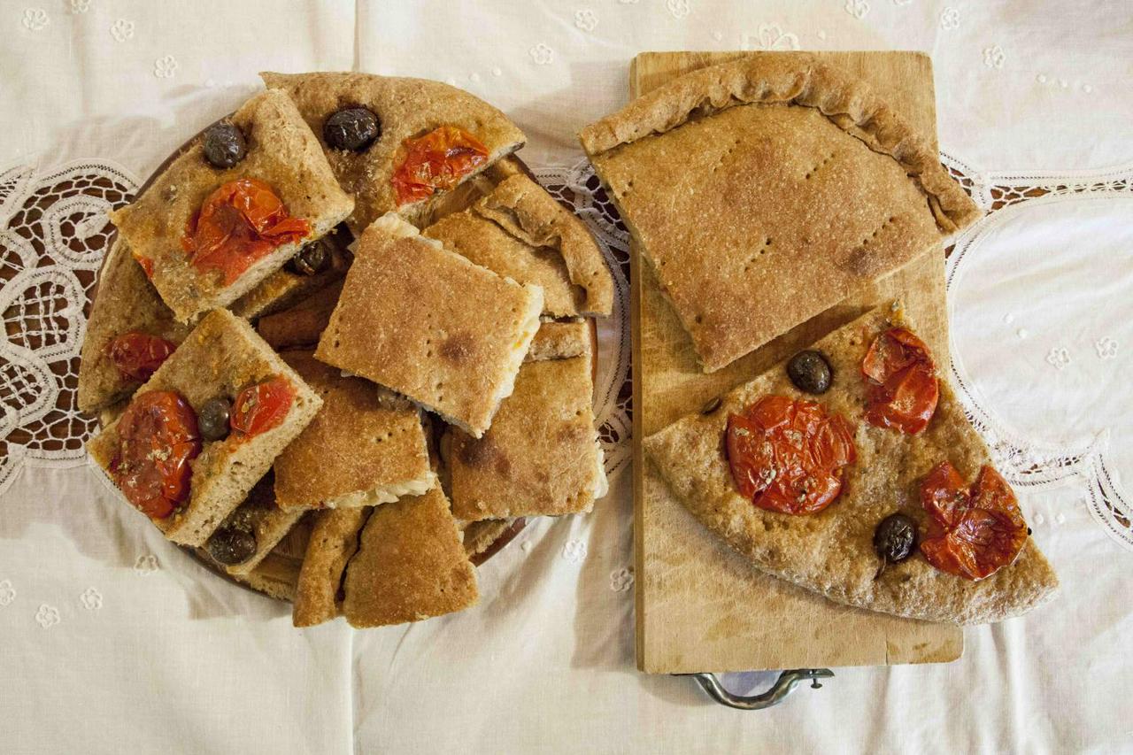 Pizza para pequenos grupos e aula de Tiramisú na casa de um morador local com almoço em Lucca - Photo 7