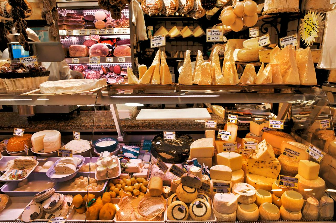 Turin Small-Group Street Food Tour with a Local Culinary Expert - Photo 5