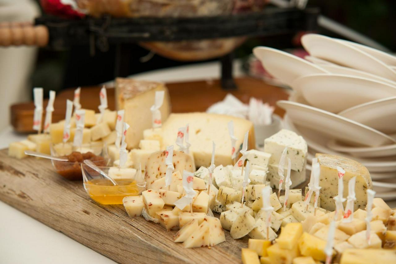 Excursão gastronômica de rua para pequenos grupos em Verona com um especialista em culinária local - Photo 7